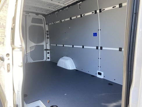 New 2025 Mercedes-Benz Sprinter 2500 image 7