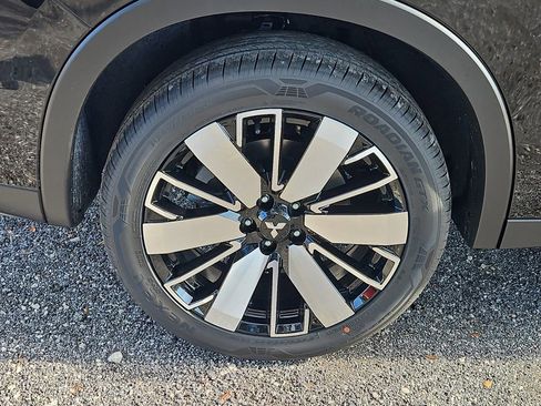 New 2026 Mitsubishi Outlander SE FWD image 5