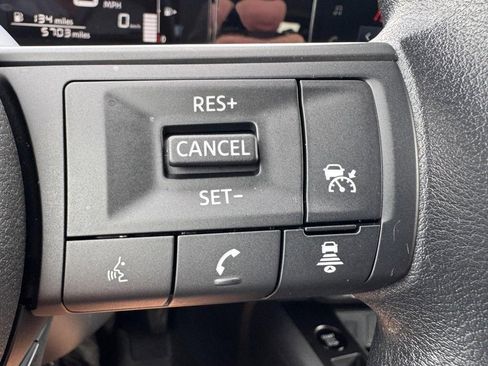 Used 2025 Nissan Kicks SV image 17