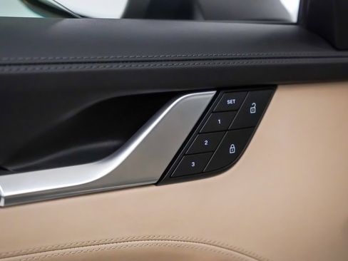 Certified 2022 Porsche 911 Carrera S image 18