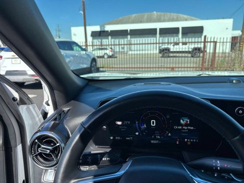 Used 2025 Chevrolet Equinox LT AWD/4WD image 30