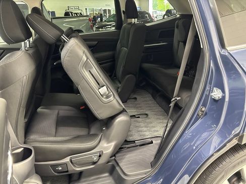Used 2025 Subaru Ascent Premium AWD/4WD image 34