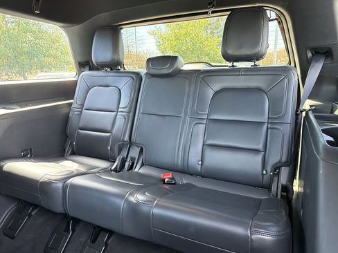 Used 2024 Lincoln Navigator Reserve image 21
