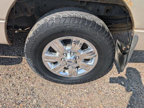 Used 2010 Ford F150 XLT image 7