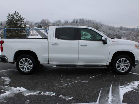 Used 2022 Chevrolet Silverado 1500 LTZ image 10