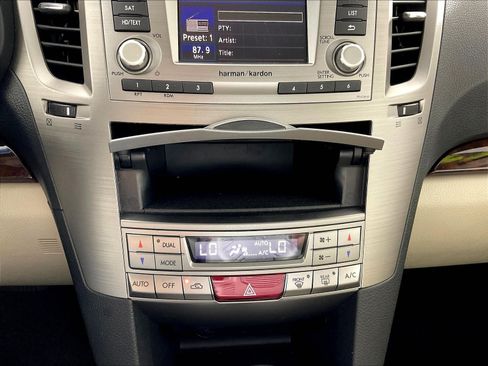 Used 2014 Subaru Legacy 2.5i Limited AWD/4WD image 36
