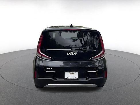Used 2025 Kia Soul LX w/ LX Technology Package image 12