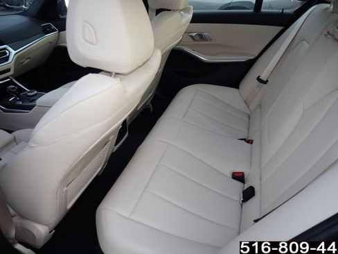 Used 2020 BMW 330i xDrive 330i xDrive w/ Driving Assistance Package image 18