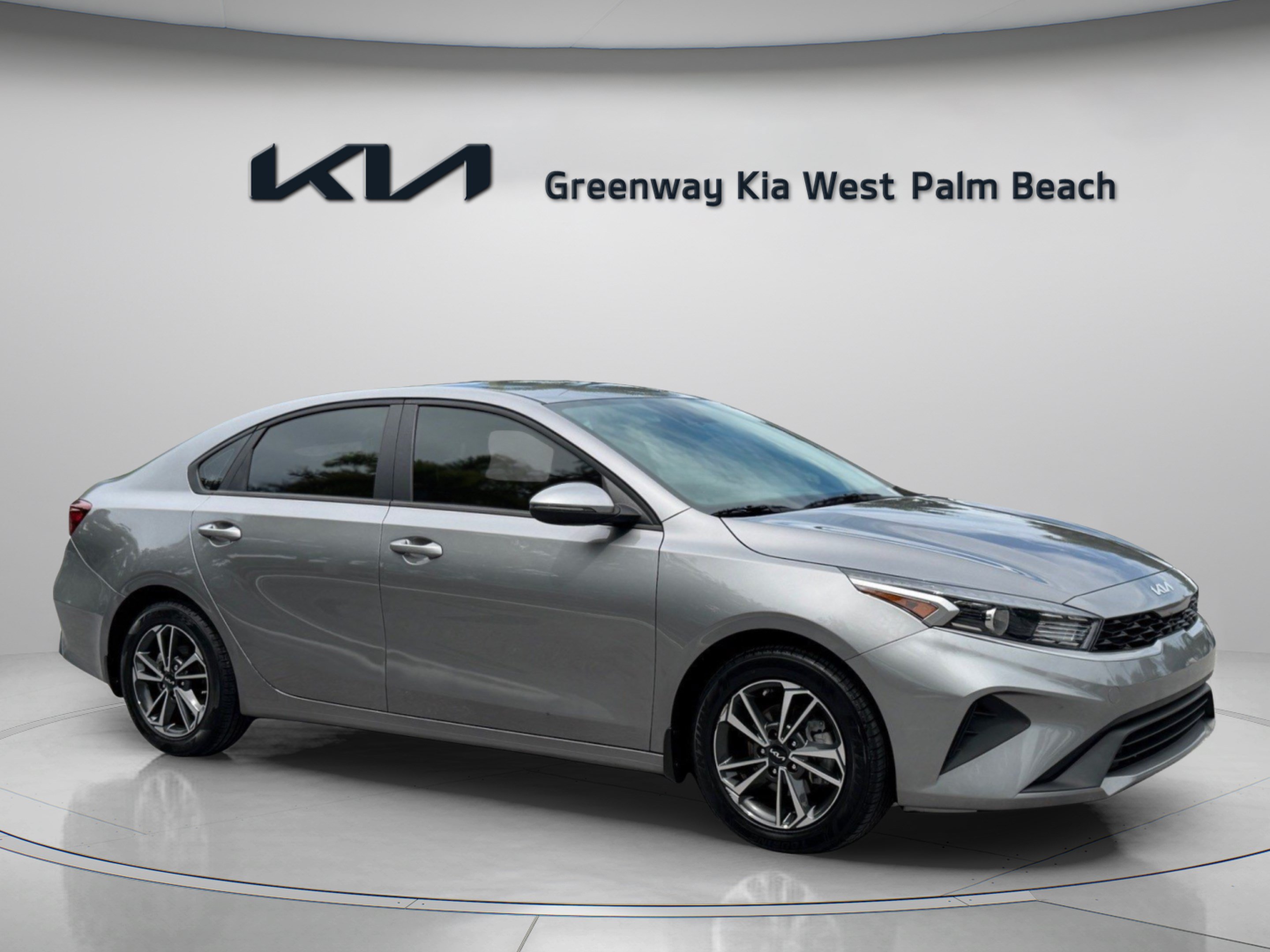 Certified 2024 Kia Forte LXS w/ LXS Technology Package FWD image 1
