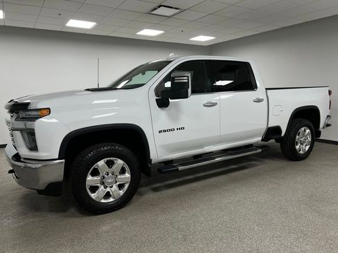 Used 2020 Chevrolet Silverado 2500 LTZ image 6