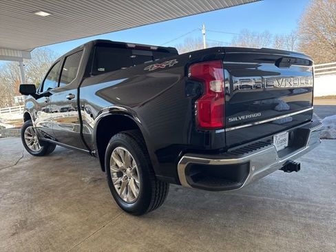 Used 2021 Chevrolet Silverado 1500 LTZ w/ Safety Package II image 9