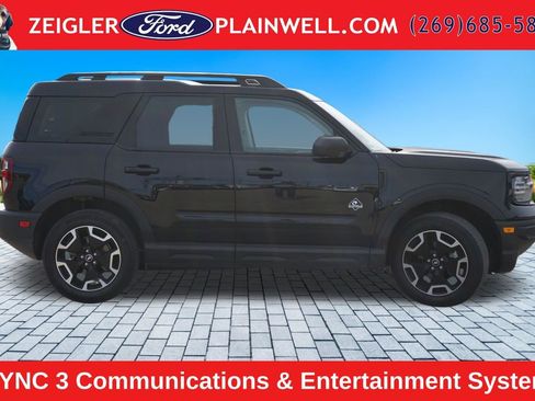 Used 2023 Ford Bronco Sport Outer Banks w/ Tech Package AWD/4WD image 6