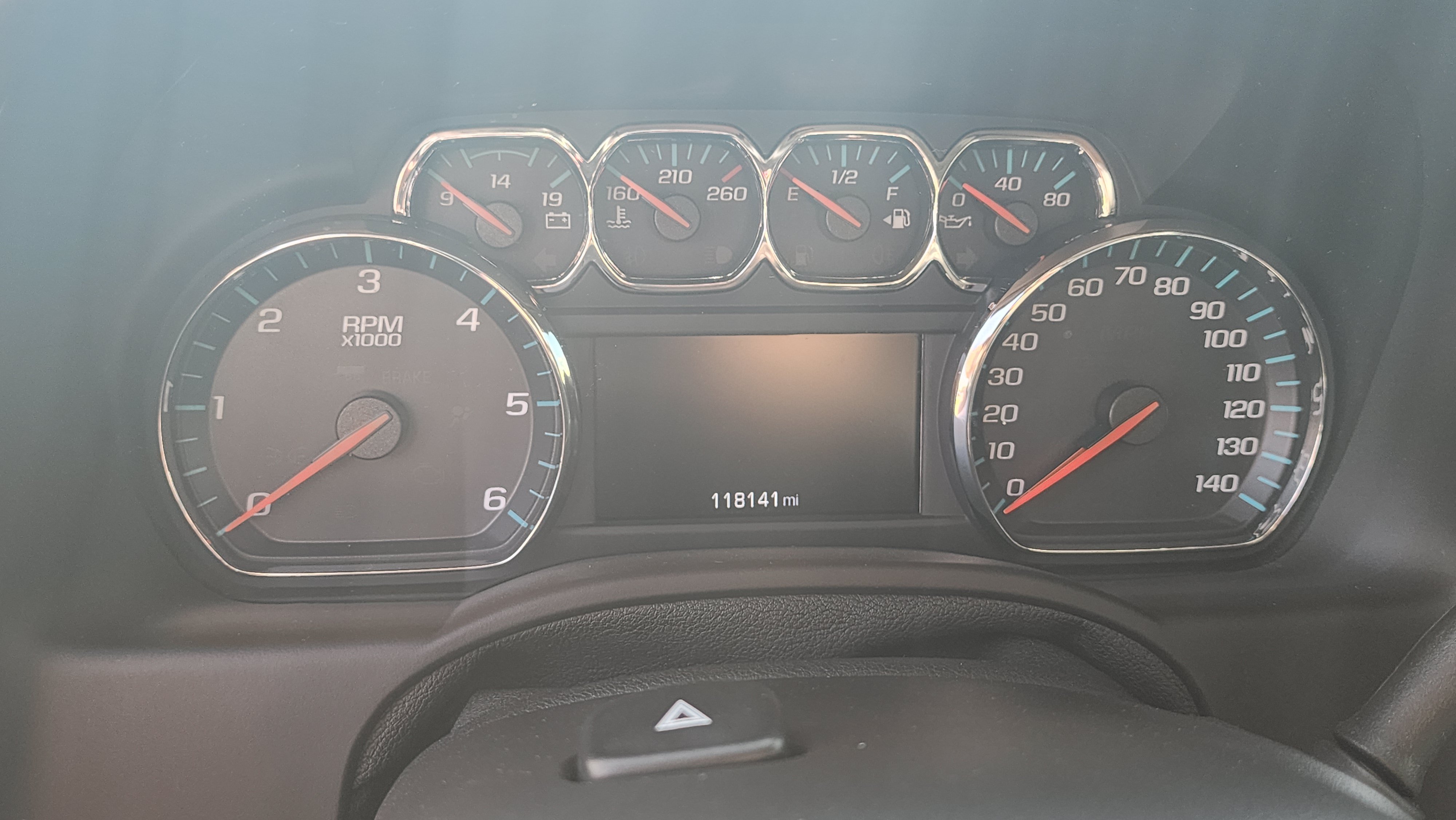 Used 2018 GMC Yukon XL SLT w/ Open Road Package AWD/4WD image 14