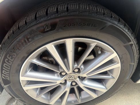 Used 2014 Toyota Corolla LE w/ Protection Package FWD image 28