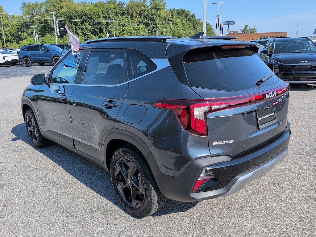 Used 2026 Kia Seltos EX w/ EX Sunroof Package AWD/4WD image 5