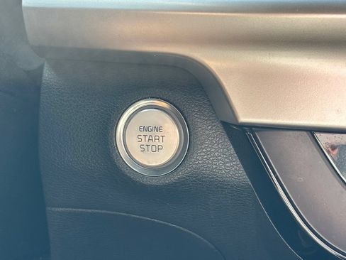 Used 2021 Kia Telluride LX FWD image 19