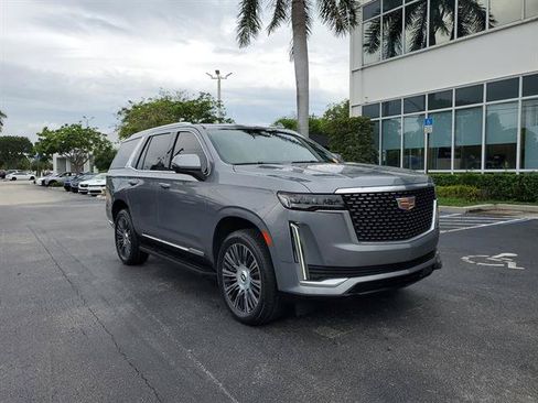 Used 2021 Cadillac Escalade Premium Luxury RWD image 7