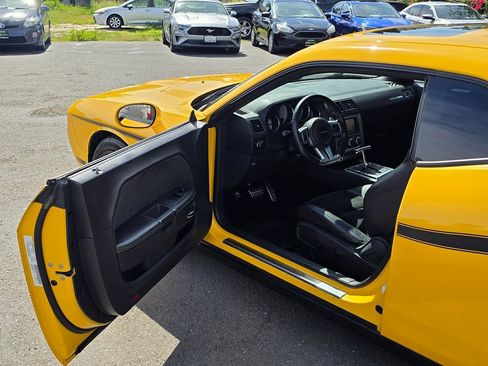 Used 2012 Dodge Challenger SRT8 Yellow Jacket w/ Premium Sound Group image 34