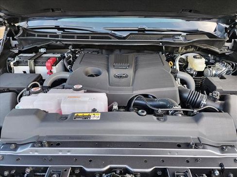 New 2026 Toyota Tundra Platinum AWD/4WD image 16