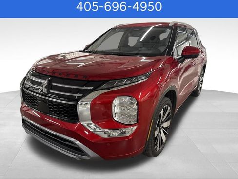Used 2026 Mitsubishi Outlander SEL FWD image 1