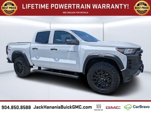 Certified 2025 Chevrolet Colorado Trail Boss AWD/4WD image 1