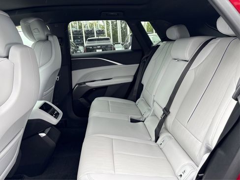 New 2026 Cadillac Lyriq Luxury RWD image 10