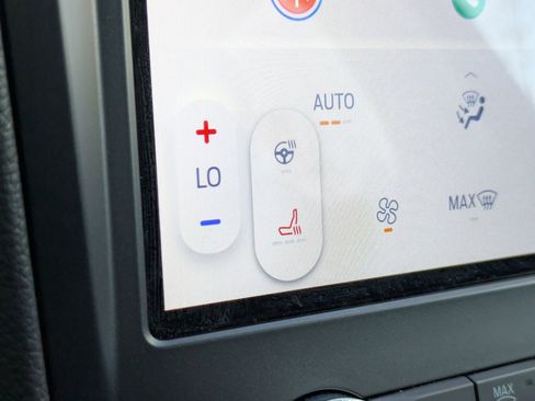 Certified 2024 Ford Edge SEL w/ Convenience Package image 25