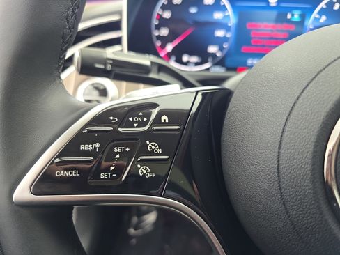 Used 2025 Mercedes-Benz E 350 Sedan image 17