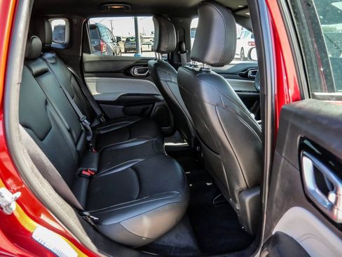 Used 2025 Jeep Compass Limited AWD/4WD image 19