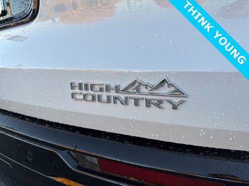 New 2026 Chevrolet Traverse High Country image 10