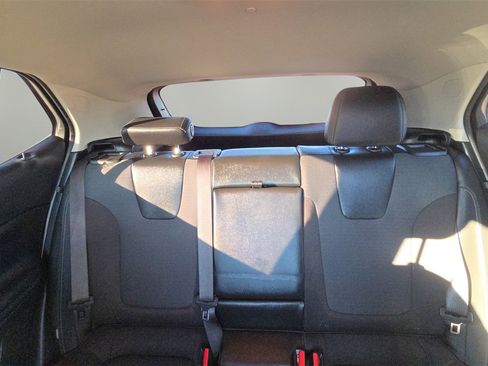 Used 2021 Buick Encore GX Select image 15