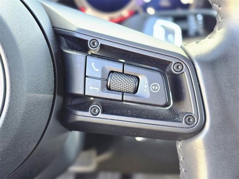 Used 2023 Porsche Panamera 4 Platinum Edition image 25