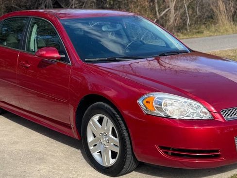 Used 2013 Chevrolet Impala LT image 2