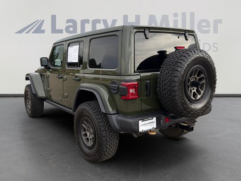 Used 2023 Jeep Wrangler Unlimited Rubicon 392 w/ Xtreme Recon 35" Tire Package AWD/4WD image 4
