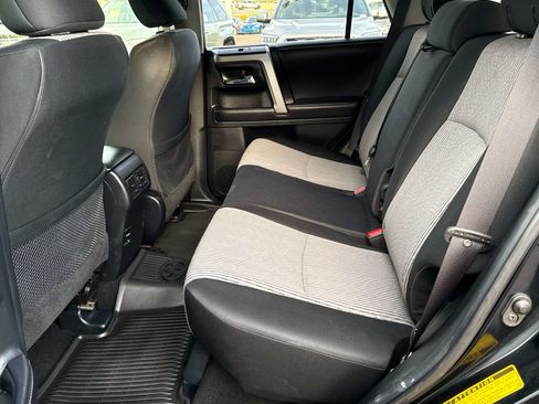 Used 2018 Toyota 4Runner SR5 AWD/4WD image 14