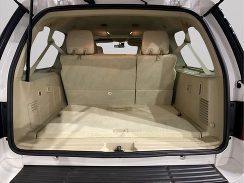 Used 2017 Ford Expedition EL Limited w/ Equipment Group 301A image 8