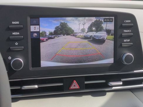 Certified 2026 Hyundai Elantra SE FWD image 19