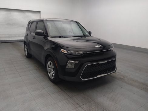 Used 2022 Kia Soul LX FWD image 13