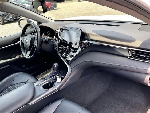 Used 2023 Toyota Camry SE w/ Convenience Package FWD image 14