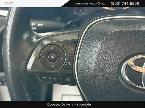 Used 2020 Toyota Corolla SE FWD image 12