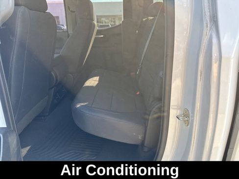 Used 2019 Chevrolet Silverado 1500 Custom Trail Boss w/ Custom Convenience Package image 9