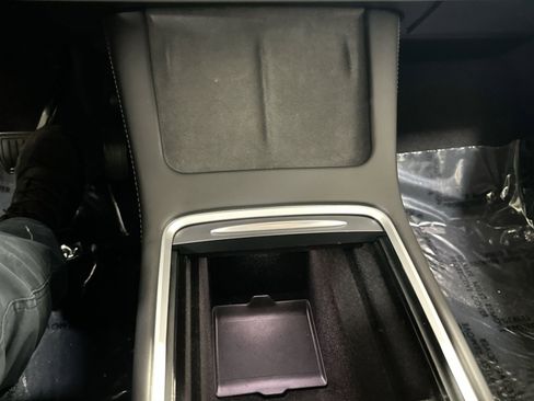 Used 2023 Tesla Model Y Long Range image 25