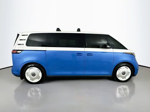 Used 2025 Volkswagen ID. Buzz 1st Edition AWD/4WD image 4