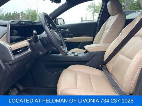 Used 2024 Cadillac XT4 Premium Luxury w/ Technology Package AWD/4WD image 6