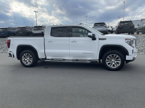 Used 2022 GMC Sierra 1500 Denali image 2