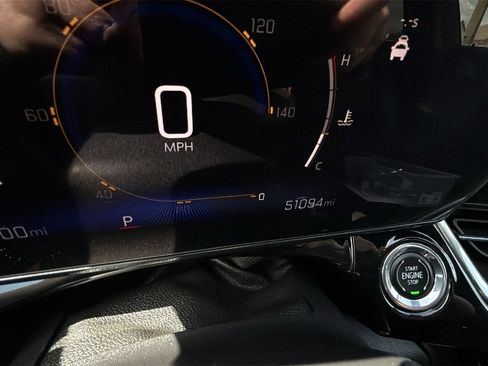 Used 2024 Chevrolet Trax RS w/ Driver Confidence Package image 9