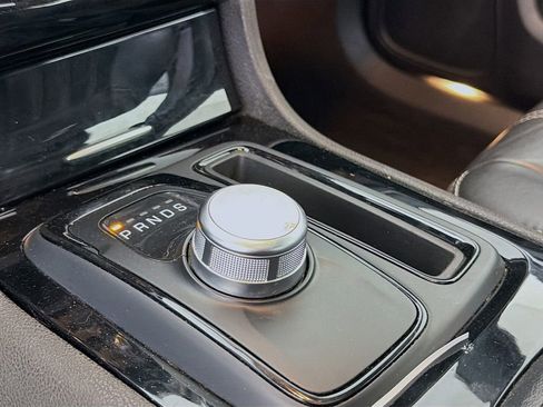 Used 2023 Chrysler 300 S image 21