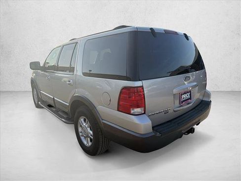 Used 2004 Ford Expedition XLT RWD image 3