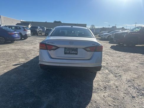 Used 2024 Nissan Altima 2.5 SR image 4