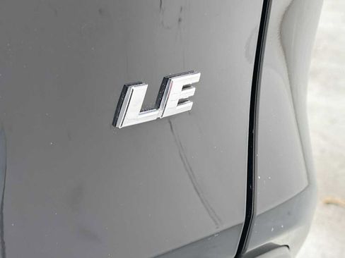 Certified 2019 Toyota RAV4 LE FWD image 27